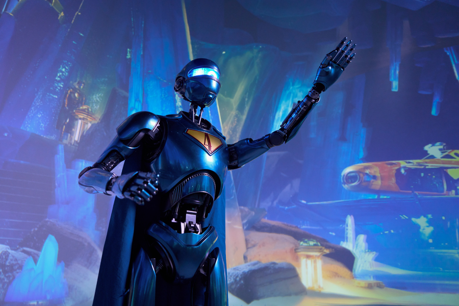 EXPERIENCE THE FUTURE OF HEROIC STORYTELLING